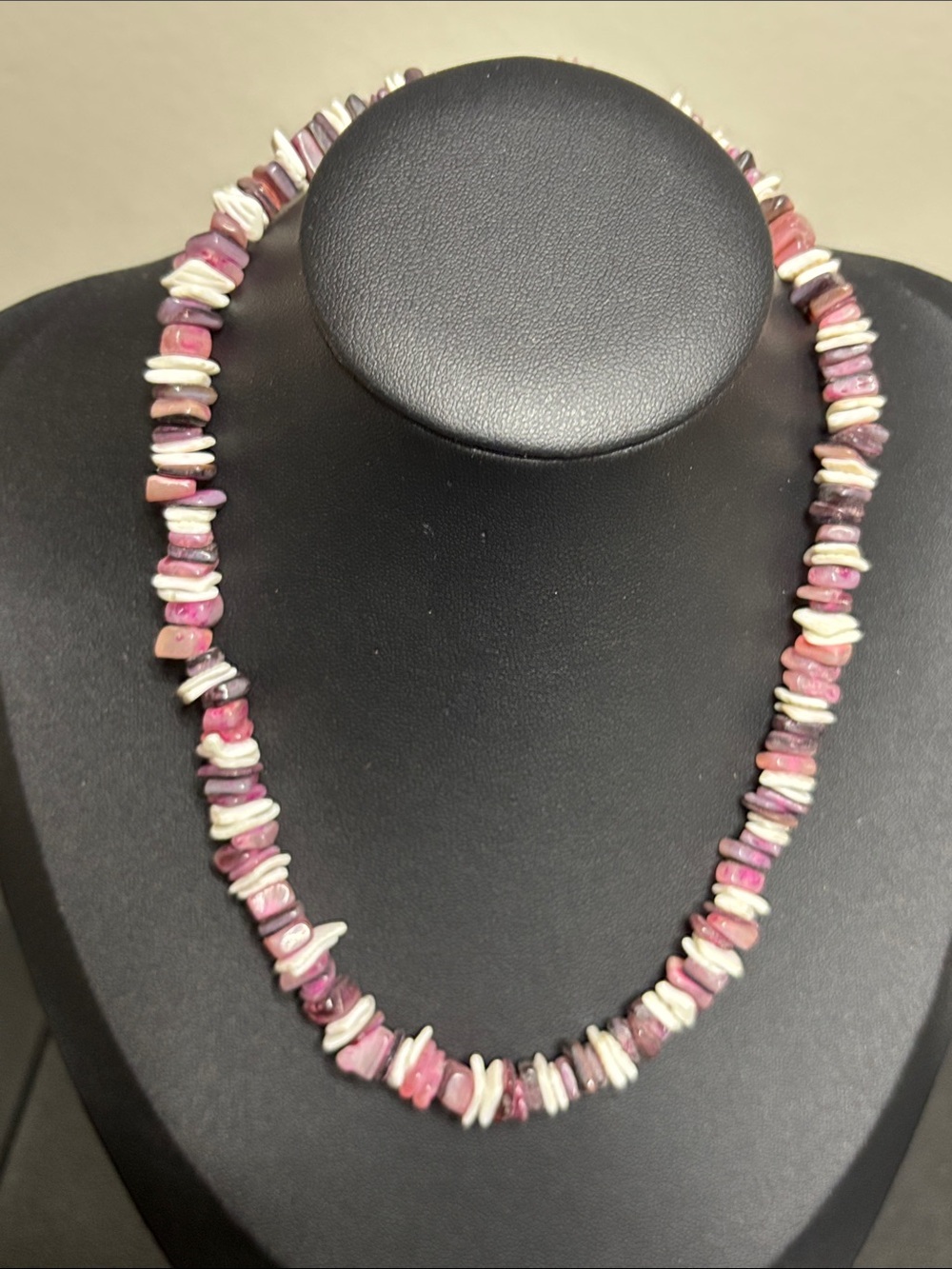 Pink White Chip Bead Necklace — Elegant Women's Strand Beachy